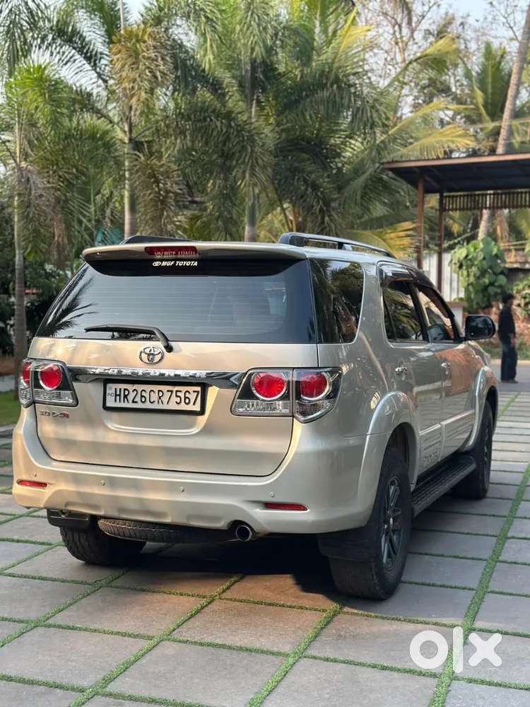 Toyota Fortuner 2015 Diesel Manual  Genuine Km  Excellent Condition