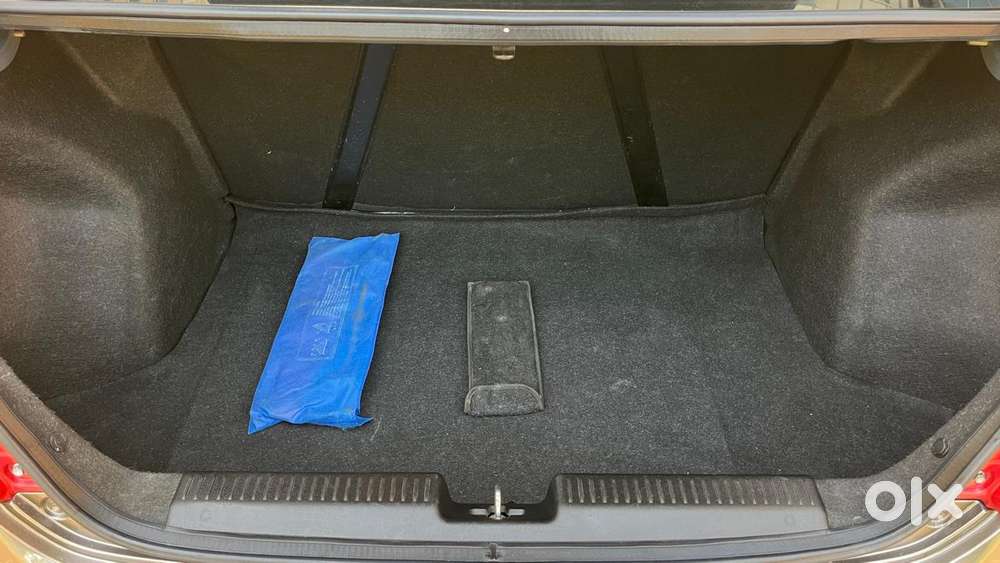 Maruti Suzuki Swift Dzire Vxi(o) At, 2021, Petrol