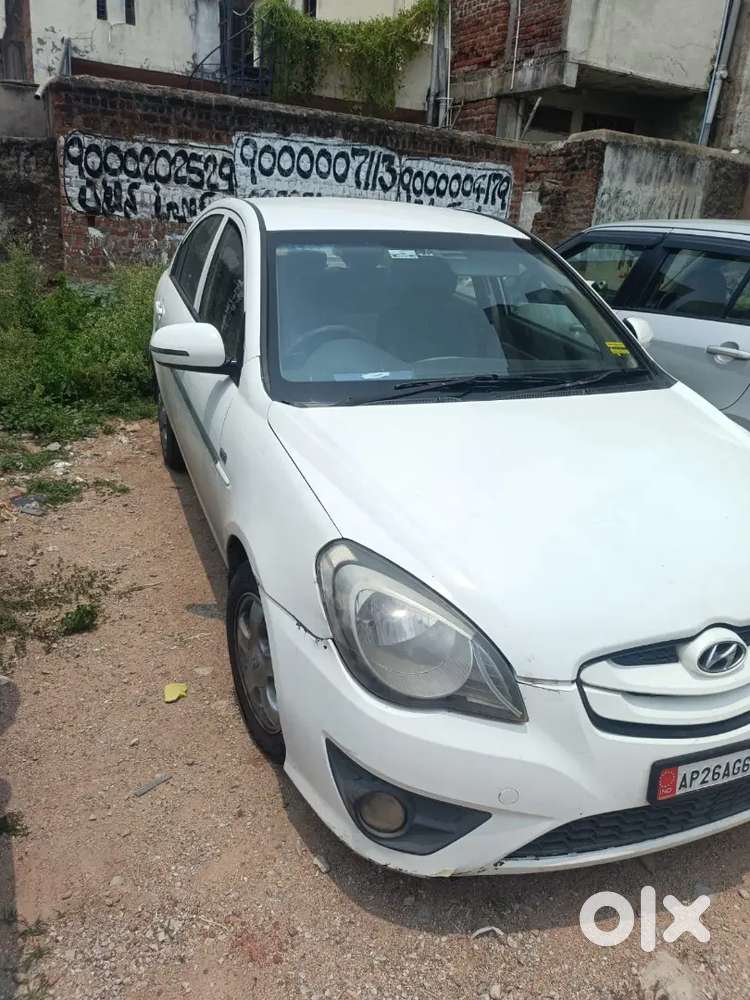 Hyundai Verna 2010