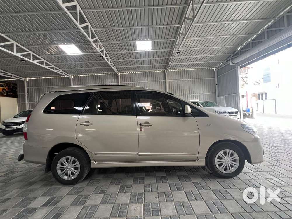 Toyota Innova 2.5 G (diesel) 7 Seater Bs Iv, 2013, Diesel
