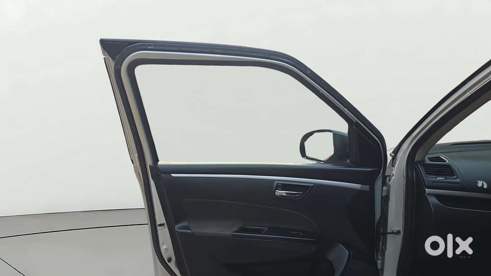 Maruti Suzuki Swift Vvt Vxi, 2016, Petrol