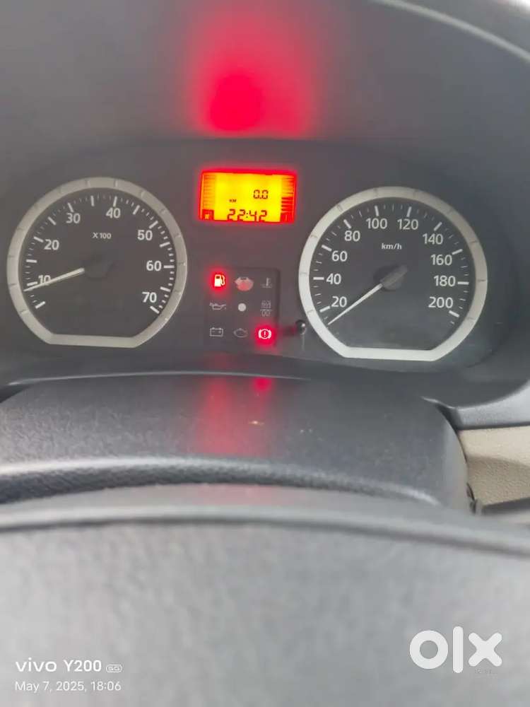 Mahindra Logan 2010 Petrol 85000 Km Driven