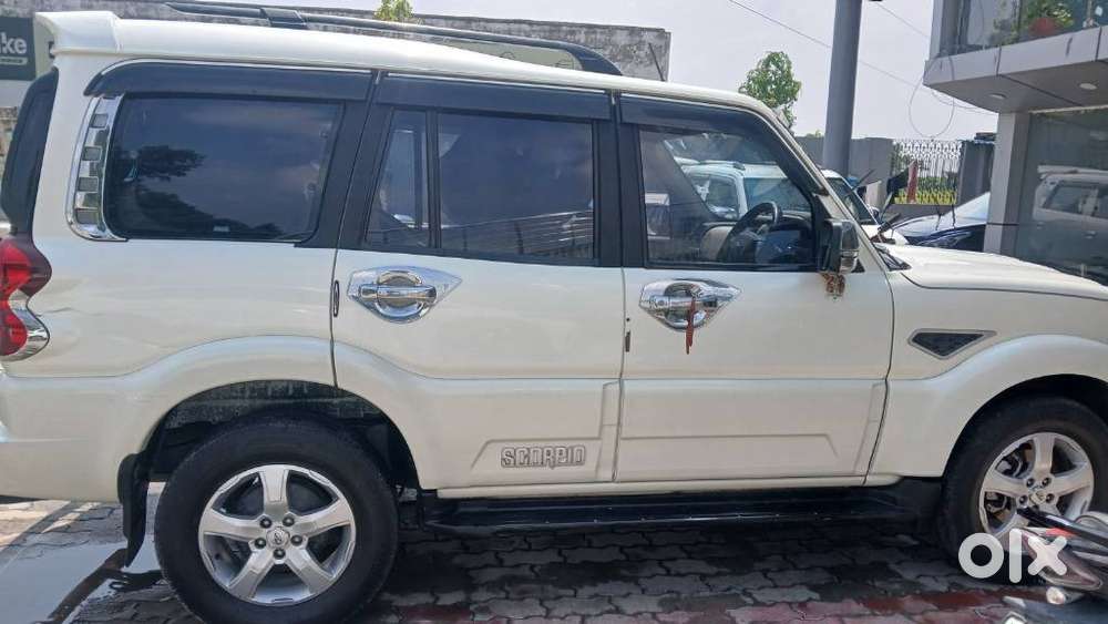 Mahindra Scorpio S9, 2019
