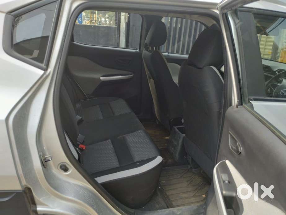 Nissan Magnite Kuro Edition Petrol Amt, 2024, Petrol