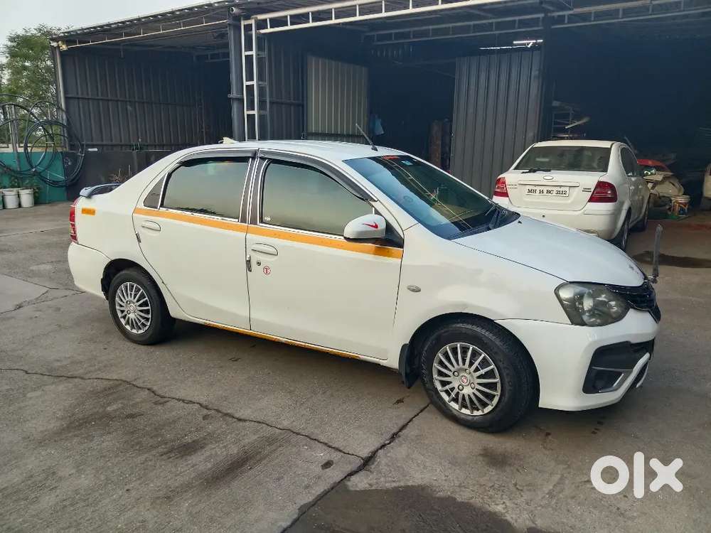 टोयटा ईटोस गाडी विकणे आहे  सुपर कुल ऐसी चारो सोकप पुढचे दोन मागचे दोन