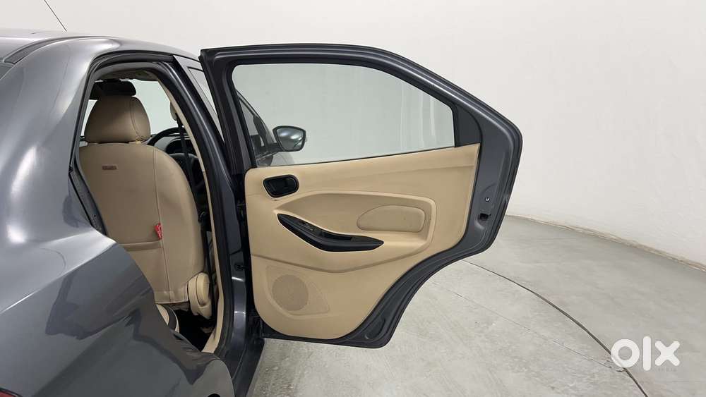 Ford Figo Aspire Titanium, 2016, Petrol