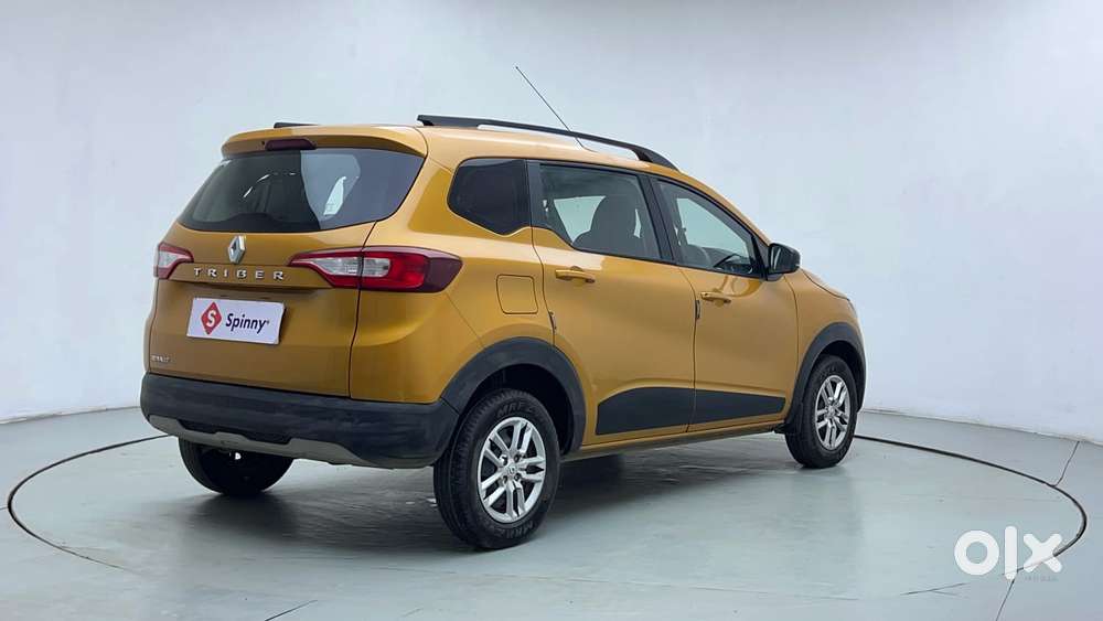Renault Triber Rxt Easy-r Amt, 2023, Petrol