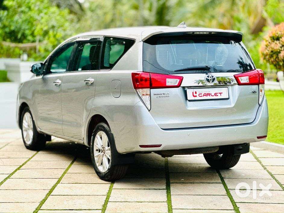 Toyota Innova Crysta 2.8z Automatic, 2016, Diesel