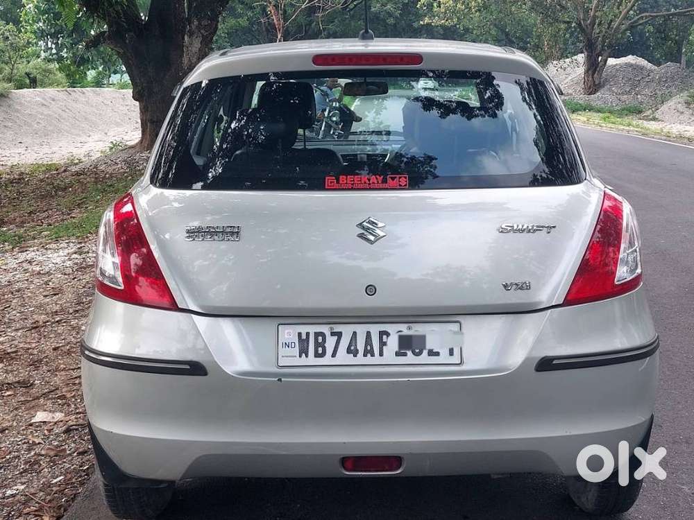 Maruti Suzuki Swift Vxi Abs Bsiv, 2017, Petrol