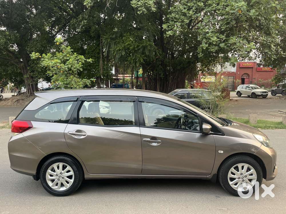Honda Mobilio 1.5 V I- Dtec Celebration Edition, 2016, Diesel