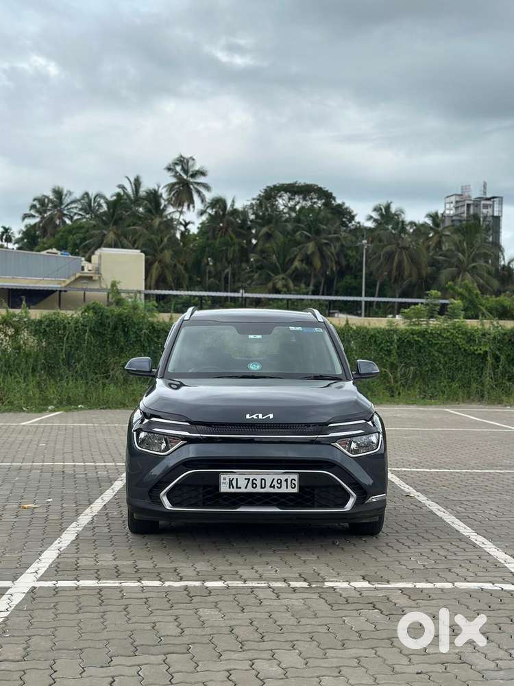Kia Carens 1.4 Prestige 7 Str, 2023, Petrol