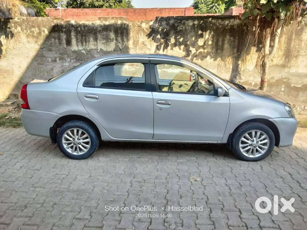 Fuel Efficient Car 25+ Mileage