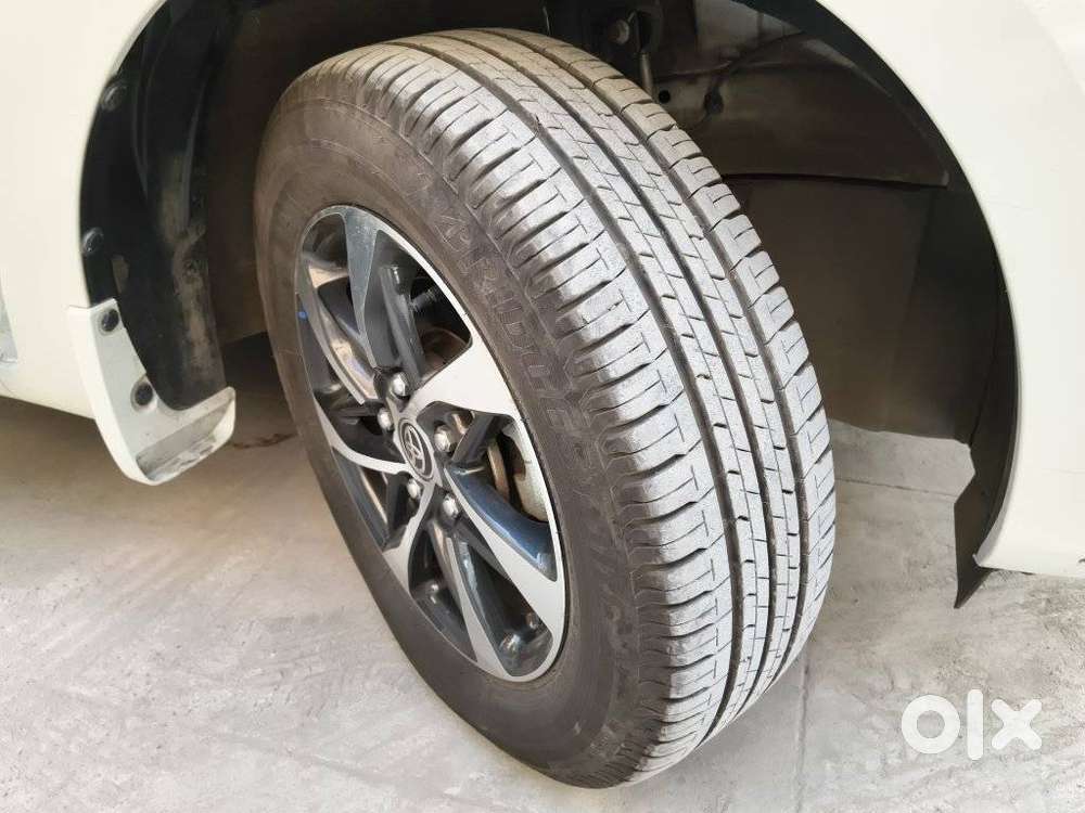 Toyota Rumion V Mt, 2024, Petrol