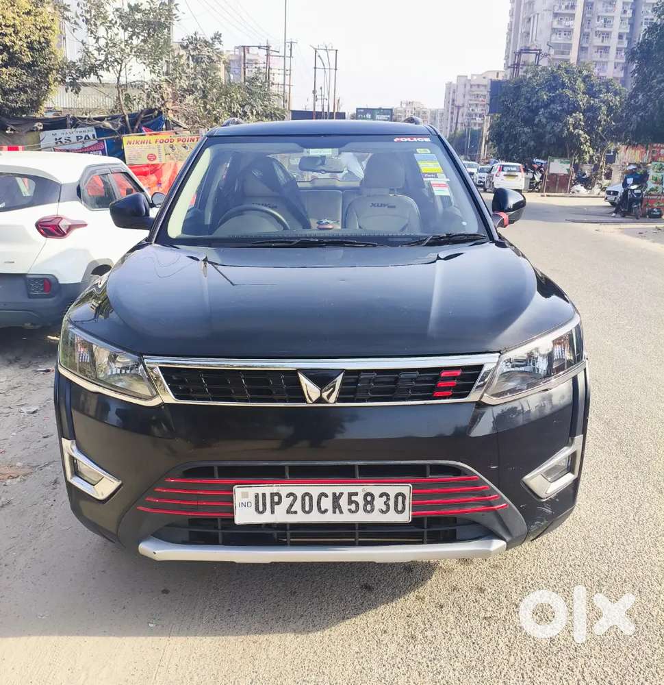 Mahindra Xuv300 W6 2023 Tgdi Sunroof Model