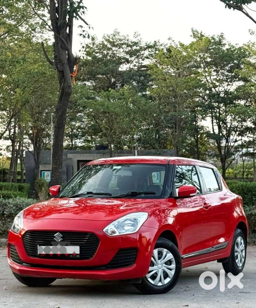 Maruti Suzuki Swift Vxi Ags, 2018, Petrol