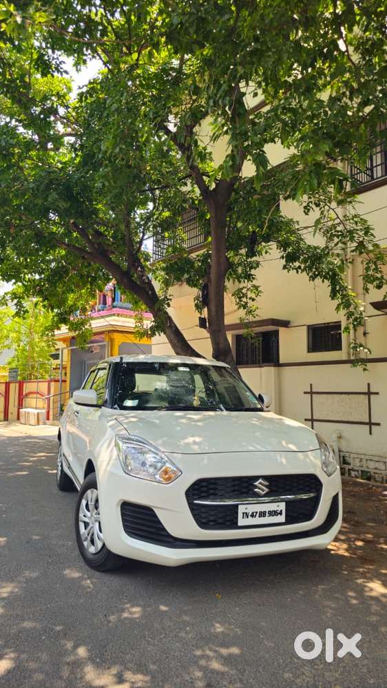 Maruti Suzuki Swift Vxi + Manual, 2023, Petrol