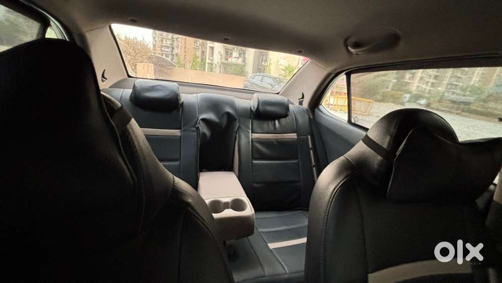 Hyundai Xcent Petrol 2015