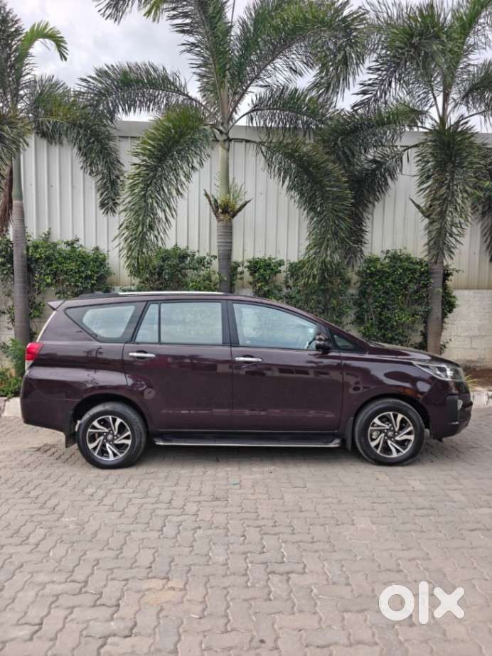 Toyota Innova Crysta 2.4 G Plus Mt 8 Str, 2021, Diesel