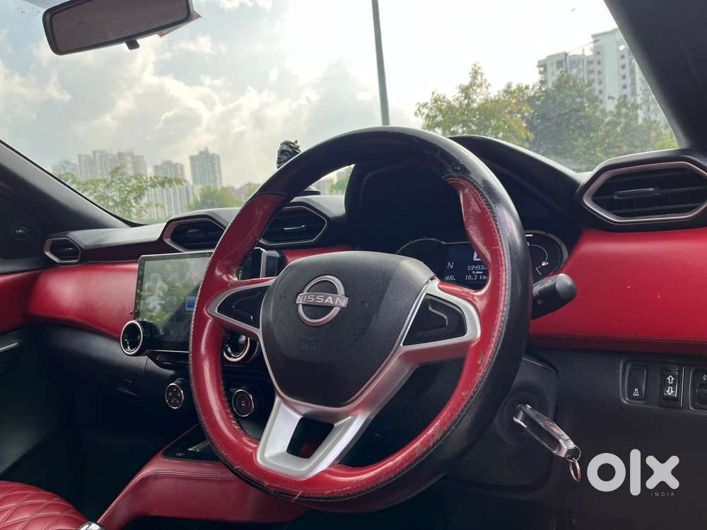 Nissan Magnite Kuro Edition Petrol Amt, 2025, Petrol