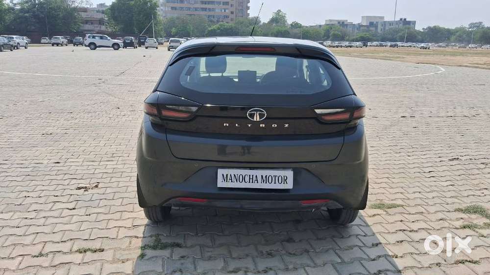 Tata Altroz 1.2 Xe, 2020, Petrol