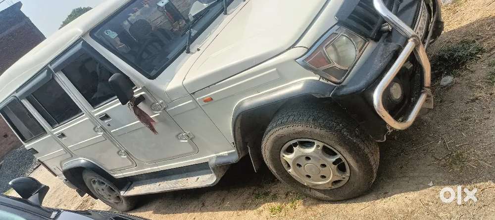 Car Super Condition Mein Hai