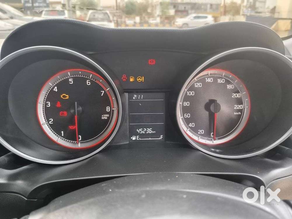 Maruti Suzuki Swift Vxi Optional, 2021, Petrol
