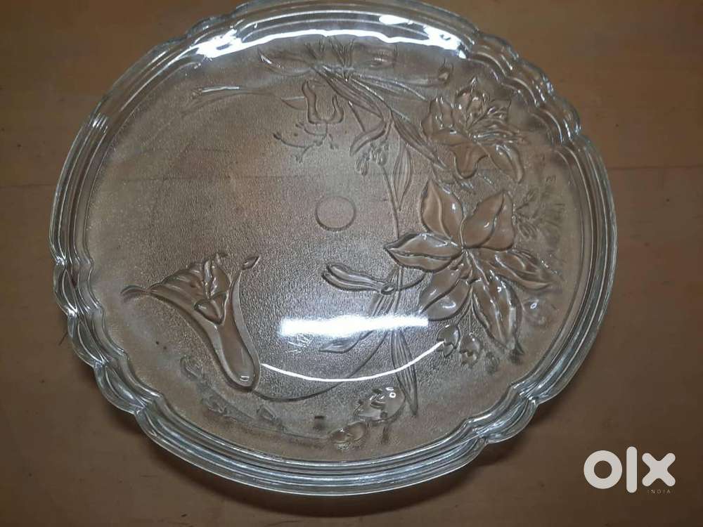 ASSORTED OVEN WARE AND GLASS WARE
