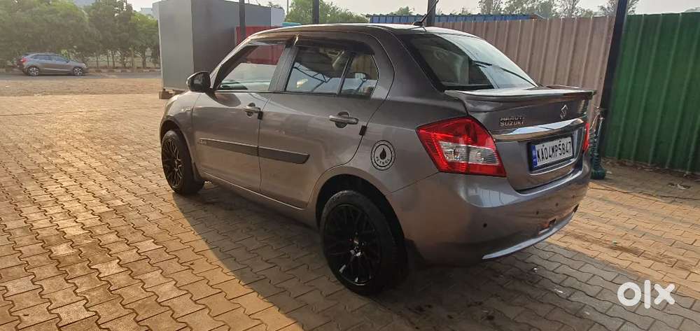 Maruti Suzuki Dzire 2015 Petrol 70000 Km Driven With Alloy Wheels