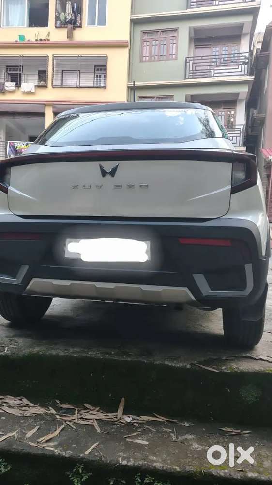 Mahindra Xuv 3xo Petrol 2025