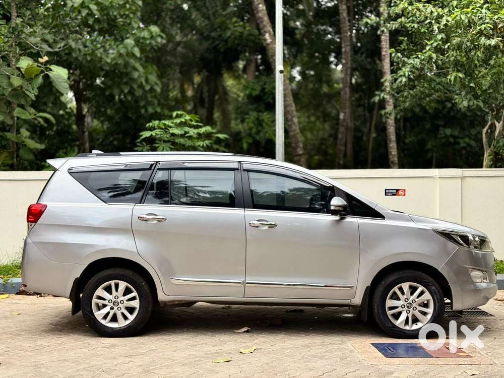 Toyota Innova Crysta 2.8 Gx At 7 Str, 2017, Diesel