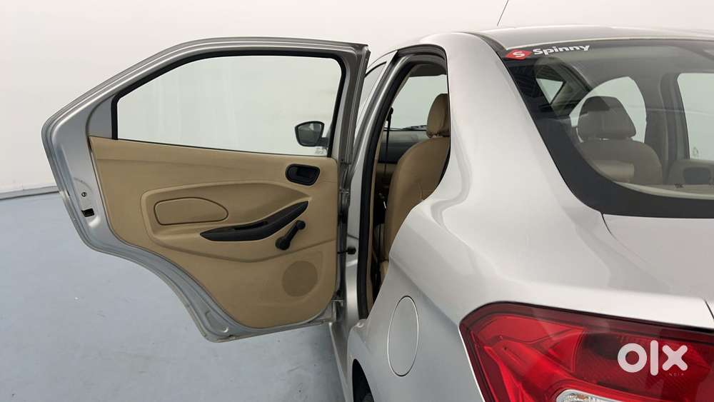 Ford Figo Aspire Ambiente, 2015, Petrol