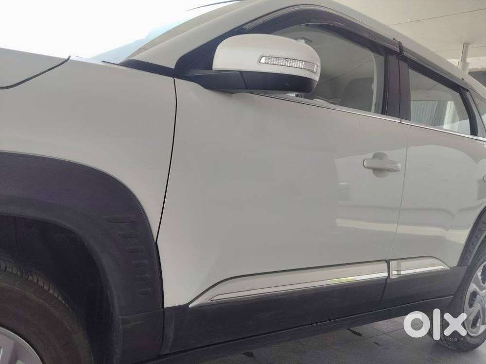 Maruti Suzuki Brezza 1.5 Lxi Smart Hybrid, 2025, Petrol