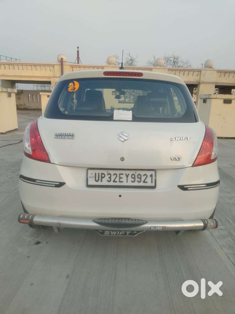 Maruti Suzuki Swift Vxi 1.2 Abs Bs-iv, 2013, Petrol