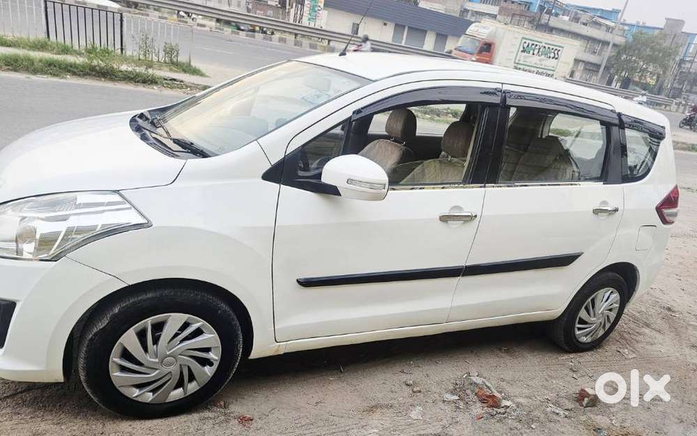 Maruti Suzuki Ertiga 2012-2015 Vdi, 2013, Diesel