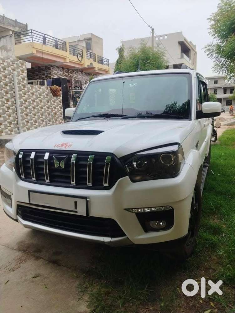 Mahindra Scorpio Classic Diesel 2025