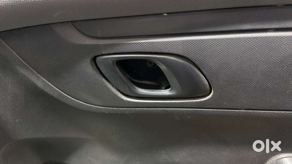 Renault Kwid 2019-ongoing 1.0 Rxt Amt (o), 2020, Petrol