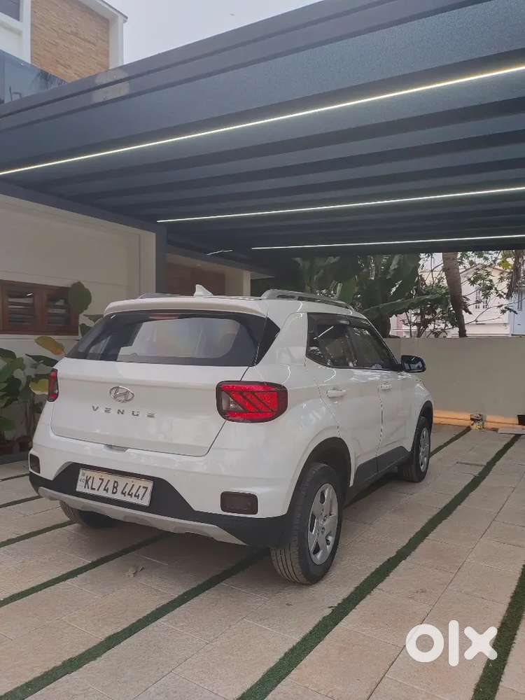 Hyundai Venue S Plus  Excellent Condition  Single Owner