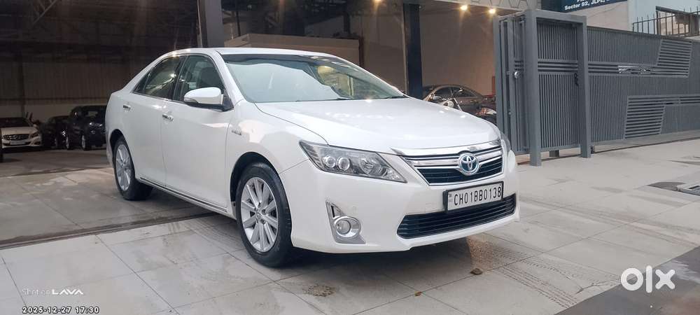 Toyota Camry Hybrid 2.5, 2015, Petrol