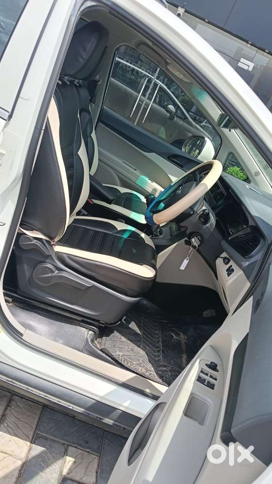 Mahindra Marazzo M4, 2020, Diesel