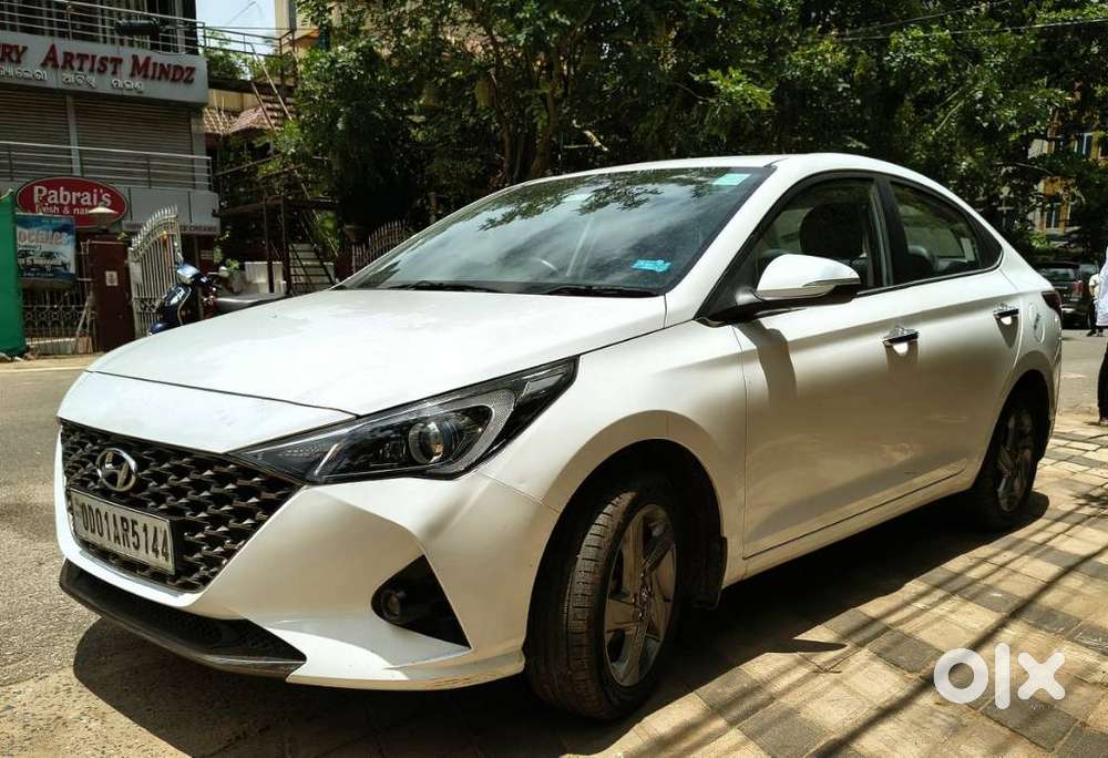 Hyundai Verna 1.5 Sx (o) Vtvt, 2023, Petrol