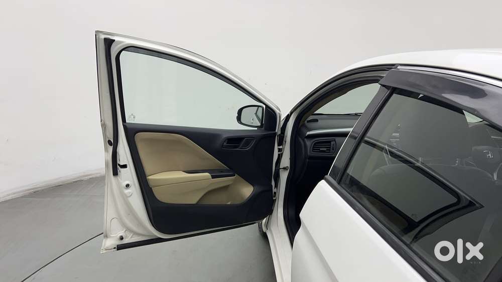 Honda City I-vtec Cvt Zx, 2016, Petrol
