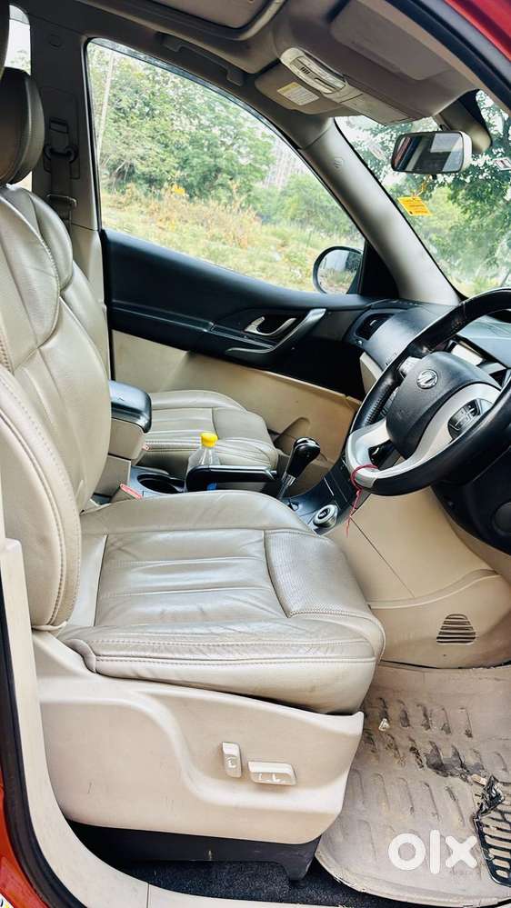 Mahindra Xuv500 At W10 Fwd, 2018, Diesel