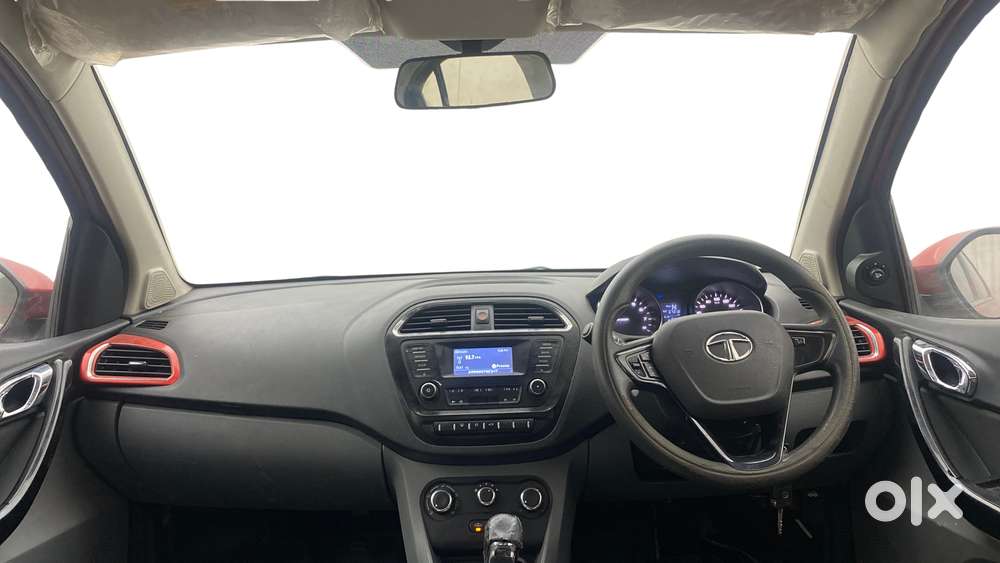 Tata Tigor Xza, 2018, Petrol