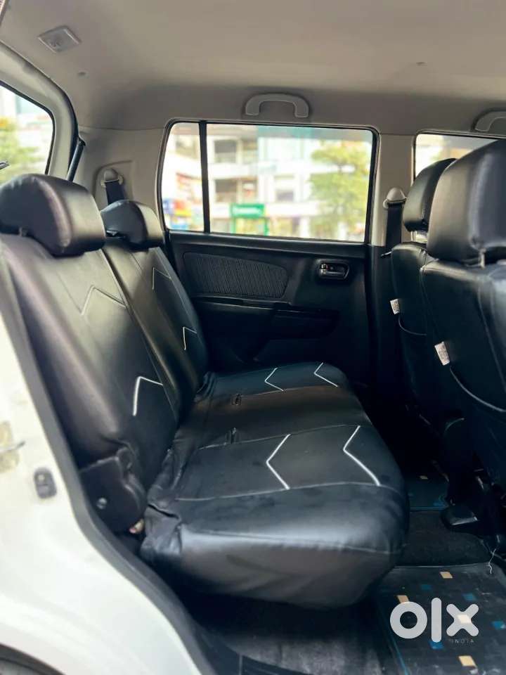 Maruti Suzuki Stingray Vxi Optional, 2015, Petrol