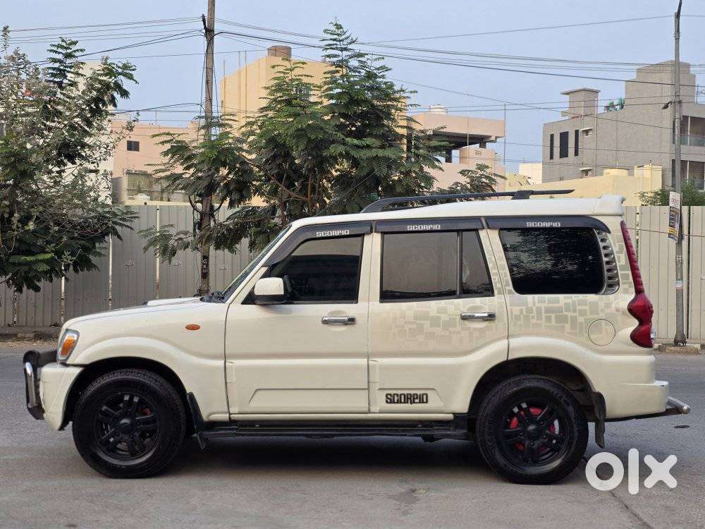 Mahindra Scorpio 2009-2014 Vlx 2wd Airbag At Bsiv, 2014, Diesel