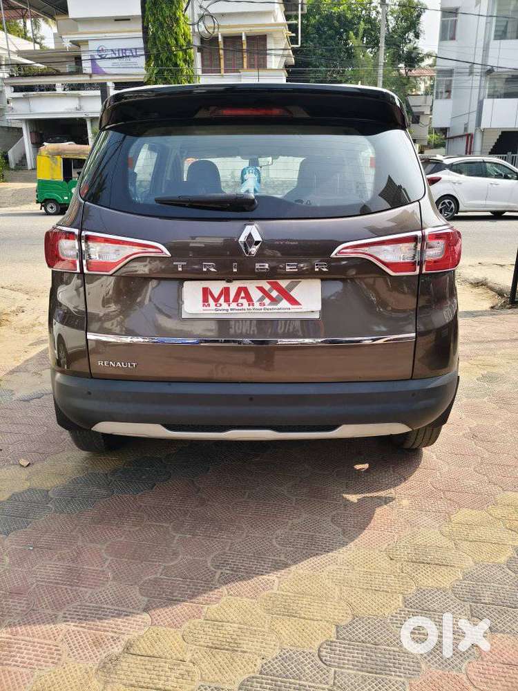 Renault Triber Rxz, 2021, Petrol