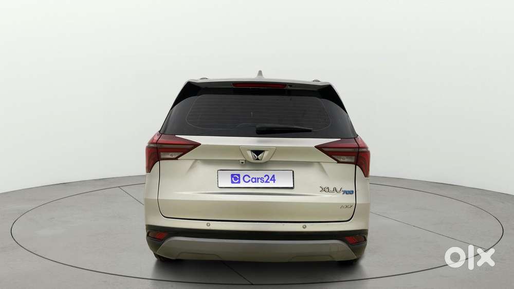 Mahindra Xuv700 2.0 Ax 7 Petrol Mt Str, 2021, Petrol