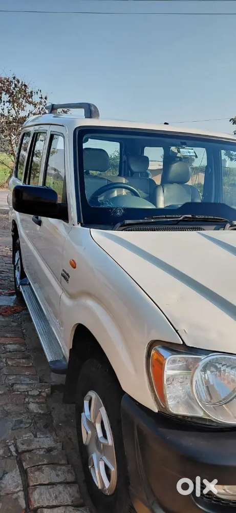 Mahindra Scorpio 2012 Diesel 200000 Km Driven