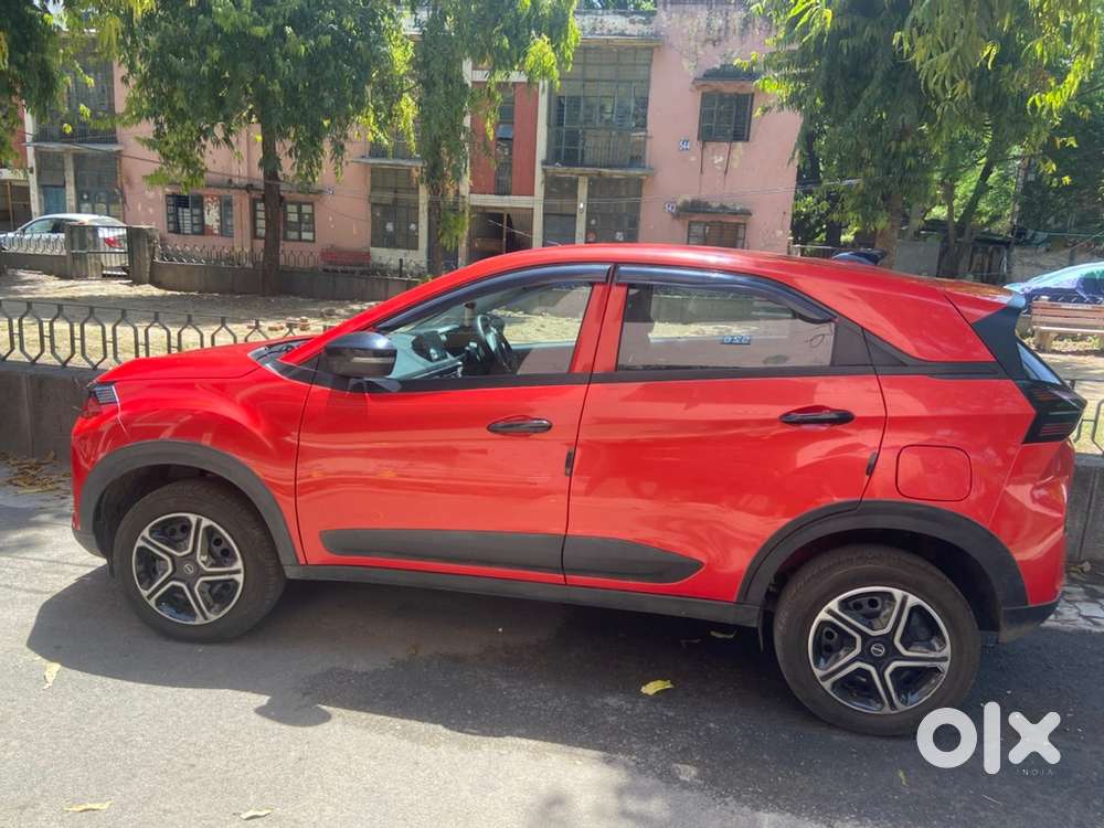 Tata Nexon 2024 Petrol Well Maintained