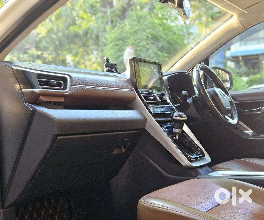 Toyota Innova Hycross 2.0 Vx Hybrid 8 Str, 2023, Petrol